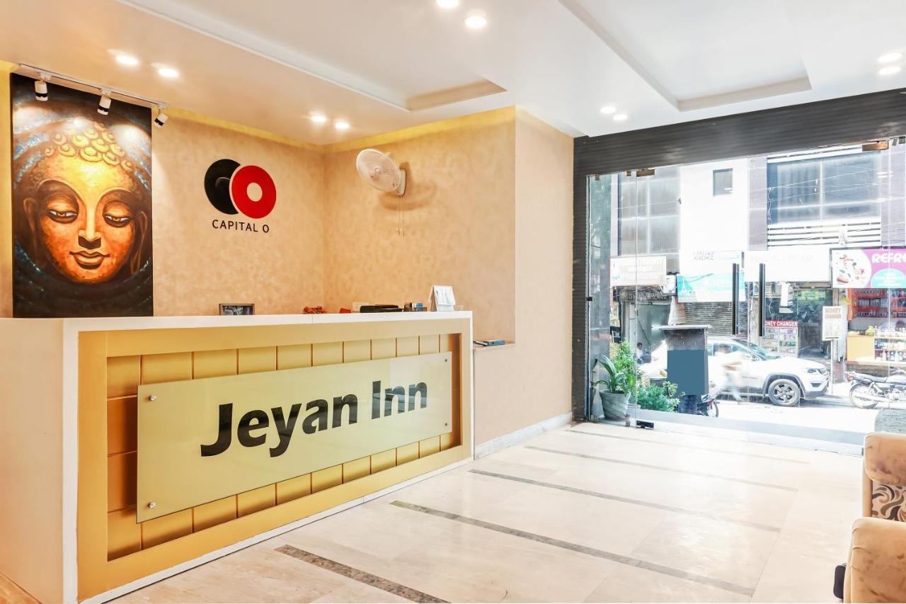 Capital O Hotel Jeyan Inn Near Gurudwara Shri Bangla Sahib Delhi  Exteriör bild